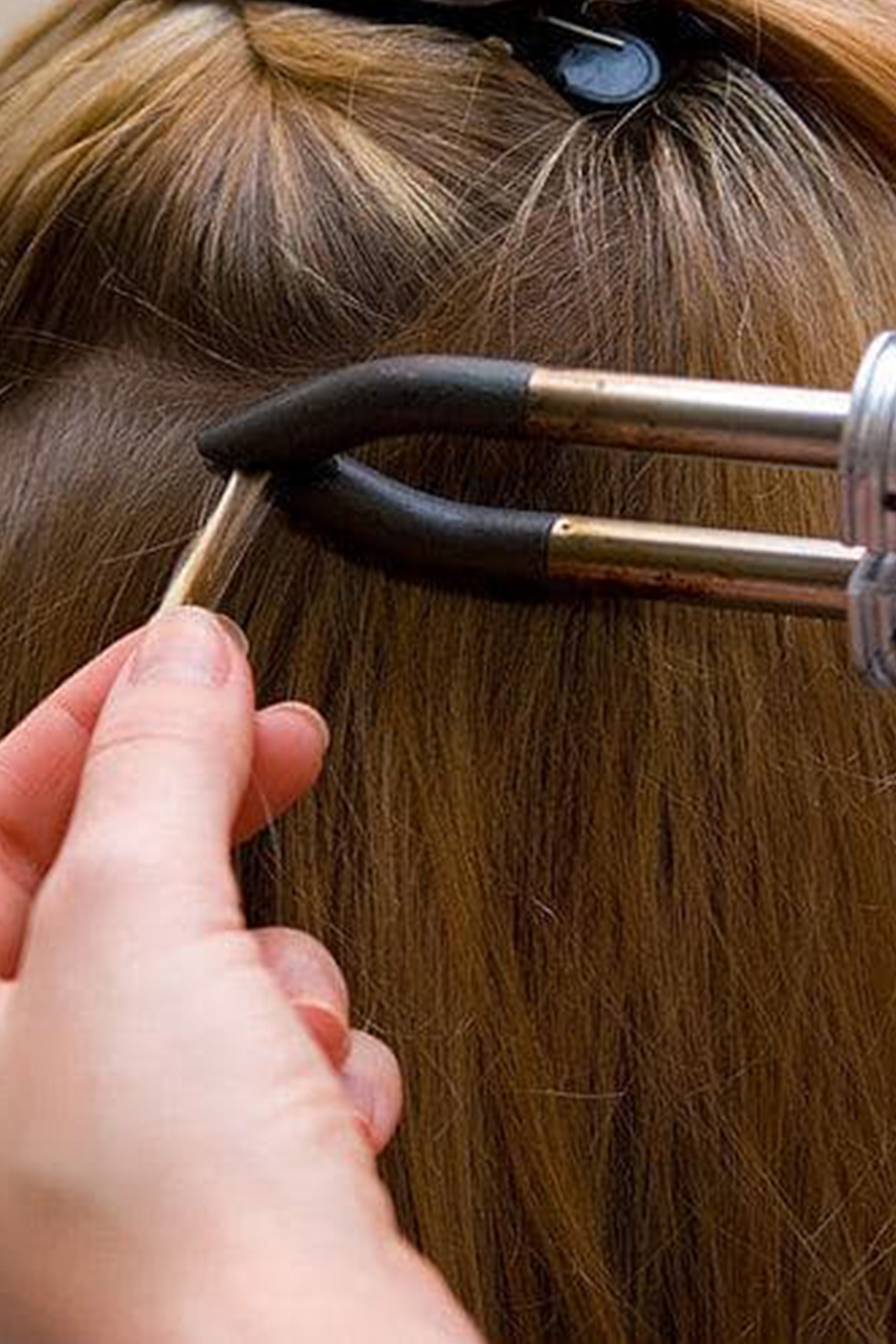 Консультація з капсульного нарощування волосся